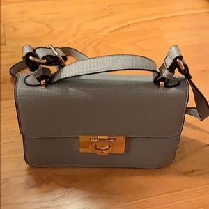 •NWOT• Cute grey purse